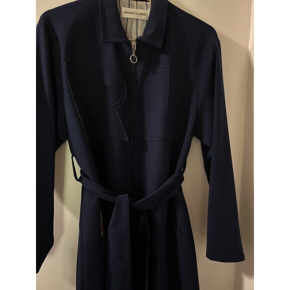 Rocket X Lunch Women’s Size XS Navy Trench Coat W/Zipper & Belt Close. Beautiful - Picture 9 of 10